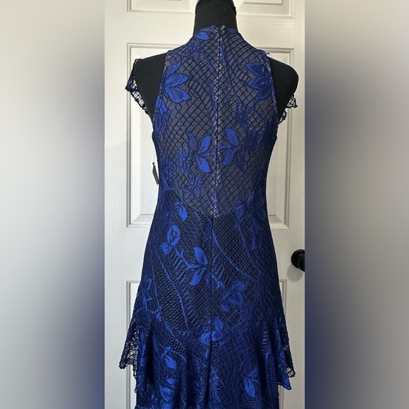 NWT Jay Godfrey Adrian Lace Tiered Gown. Size 6. - Picture 9 of 15